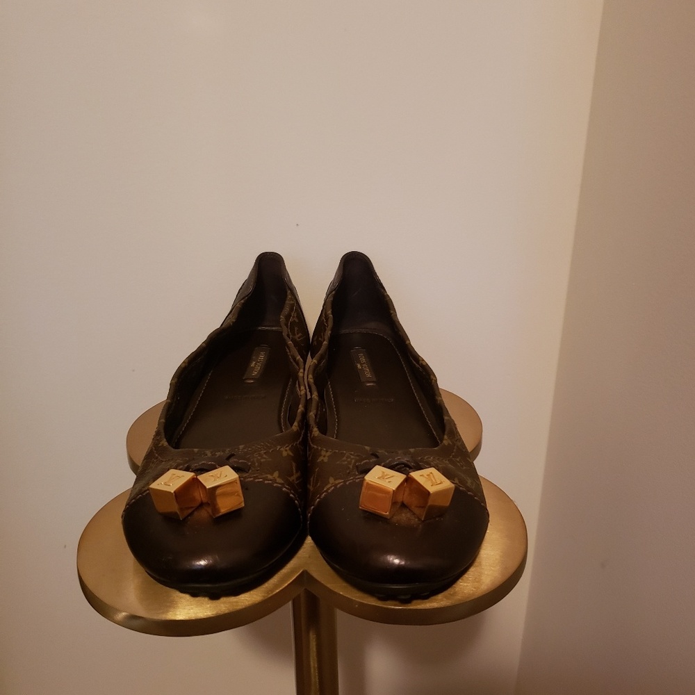 Louis Vuitton ballet flats size 40(9)